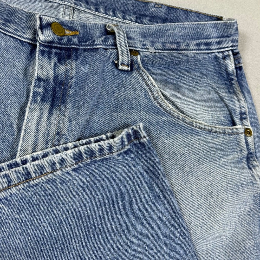 Wrangler Mens Regular Fit Light Wash Blue Denim Straight Leg Jeans 36x32